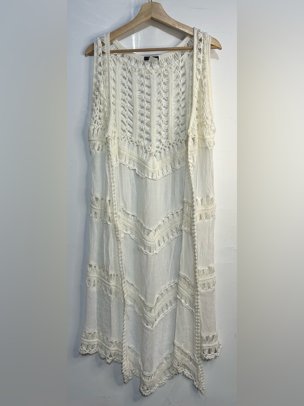 Vivid Crochet White Open Front Sleeveless Duster Large